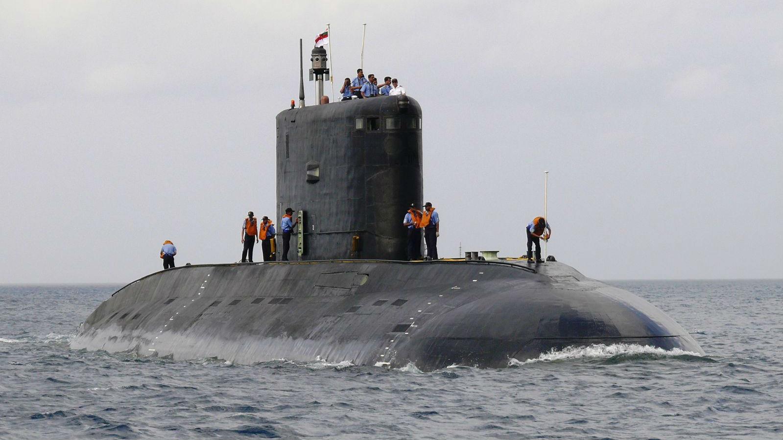 http://www.maritime-executive.com/media/images/article/Photos/Navy_Govt_CoastGuard/Cropped/Indian%20kilo%20class%20submarine%2016x9.jpg