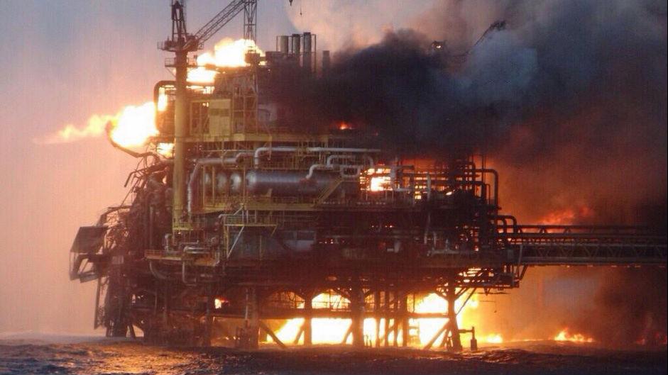 pemex oil platform fire