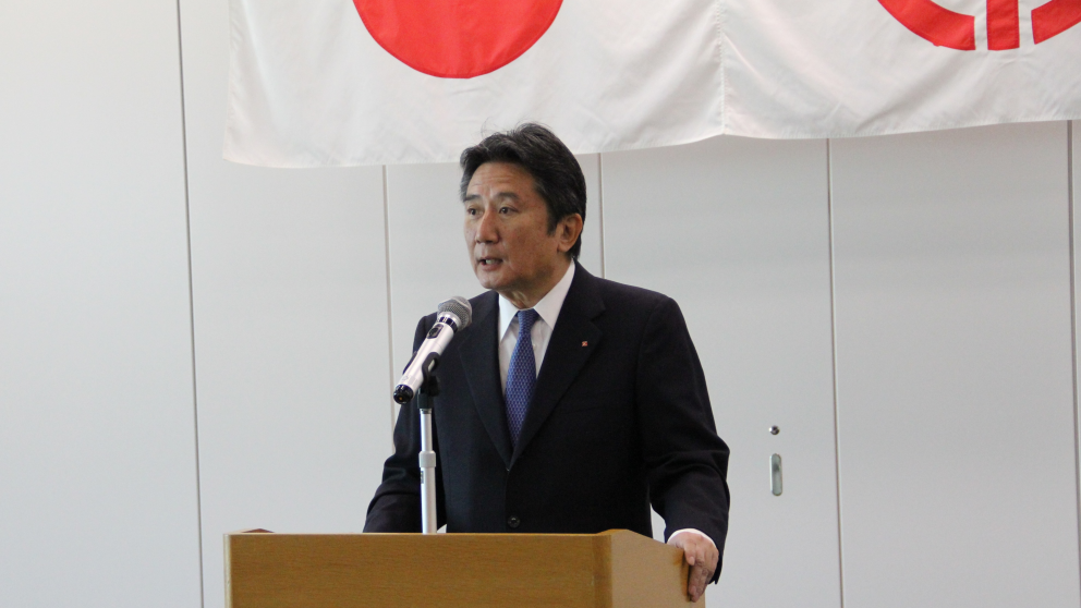 Eizo Murakami, President and CEO of "K" Line