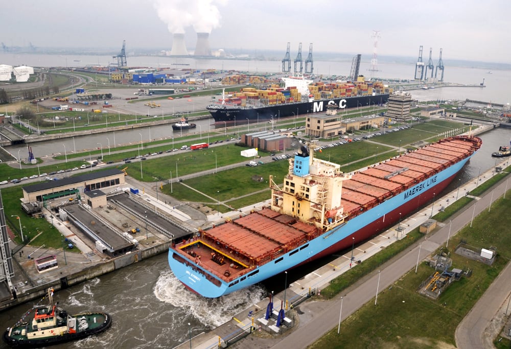 Sea locks to Port of Antwerp