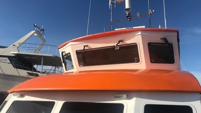 Mary Anning 18m Survey Vessel – Windscreen Double Wiper Blade close up 