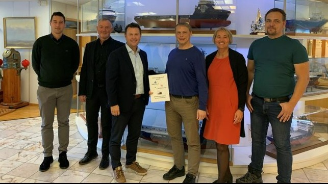 Wärtsilä and Simon Møkster personnel leading the feasibility study. From left: Piero Zoglia, Asbjørn Esperø, Cato Esperø, Tom Karlsen, Anne Jorunn Møkster, Trond Larsen. © Simon Møkster