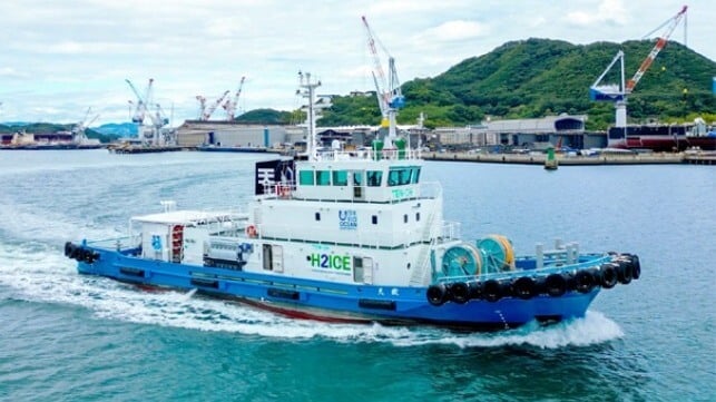 tugboat with hydrogen propulsion systems