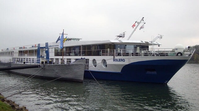 Cruise boat Bolero