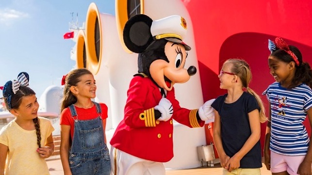 Captain Minnie Mouse