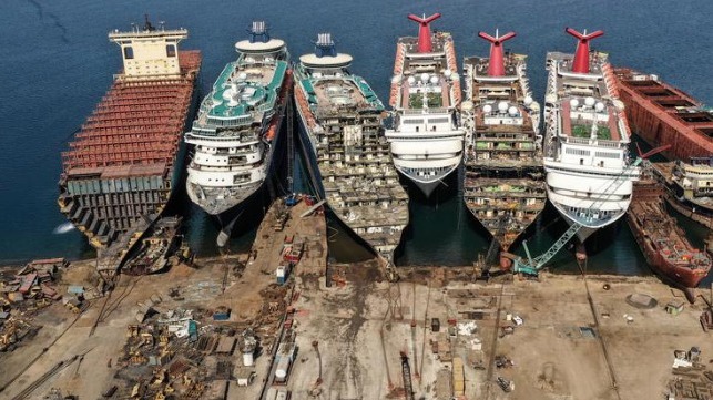 workers killed scrapping Carnival cruise ship