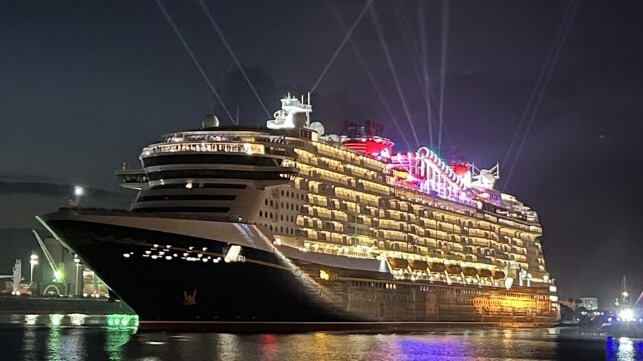 Disney new cruise ship arrives in Florida
