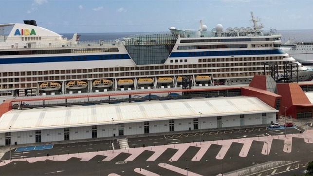 Canary Islands permits restart of cruising