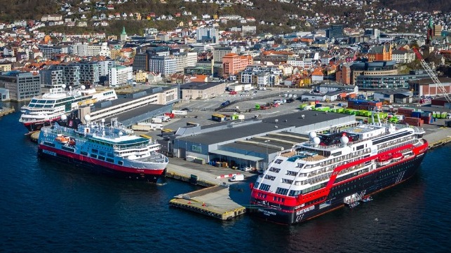 controversies in Norway as Hurtigruten seeks to address COVID-19 outbreak