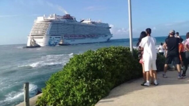 Norwegian Escape cruise shp aground