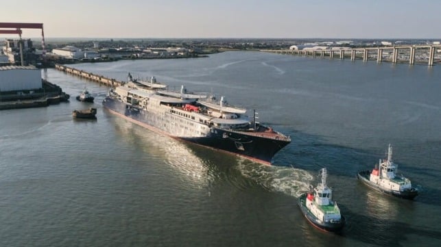 sail yacht cruise ship