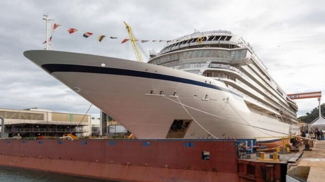 cruise ship