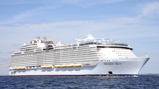 world's largest cruise ship delviered to Royal Caribbean 