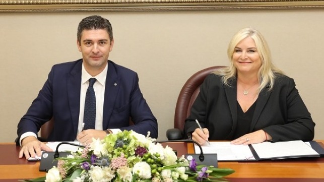 CLIA President & CEO Kelly Craighead and City of Dubrovnik Mayor Mato Frankovic