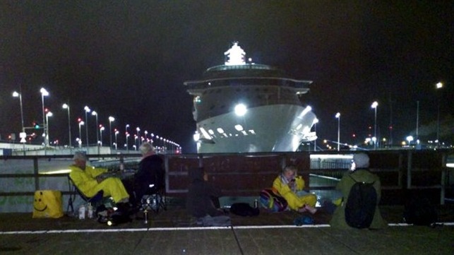 cruise ship blocked by protestors