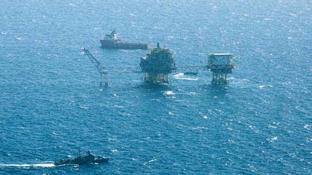 Refugeees taken from Shell oil platform by Tunisian Navy