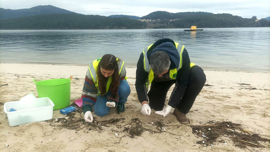 Container Lost off Maersk Ship Releases Plastic Balls on Spain’s Beaches