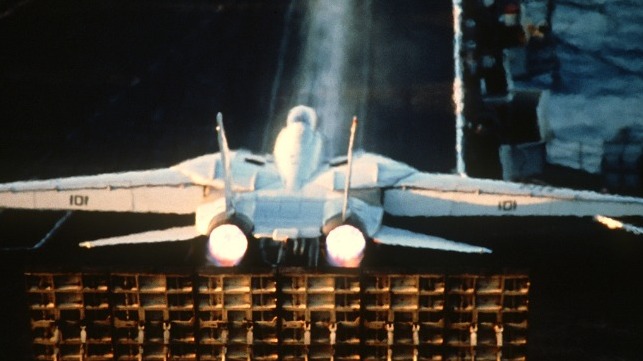 F14-tomcat-USS-enterprise-1986.c6713f.jp