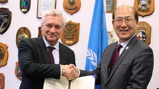 The GloLitter Partnerships Project agreement was signed by IMO Secretary-General Kitack Lim and His Excellency Wegger Chr. Strømmen, Norway's Ambassador to the United Kingdom of Great Britain and Northern Ireland, on December 5, 2019.