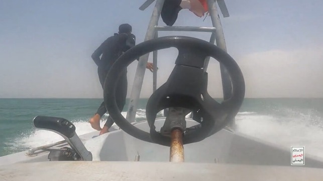 Buque de carga se topa con un enjambre de barcos no tripulados en la costa de Yemen 1 hutíes
