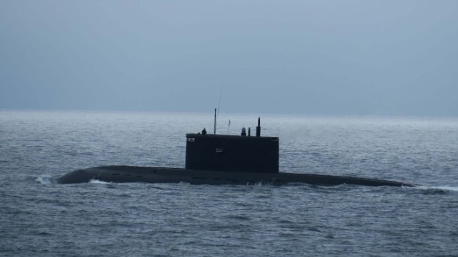 Kilo class sub Krasnodar in English Channel Royal navy