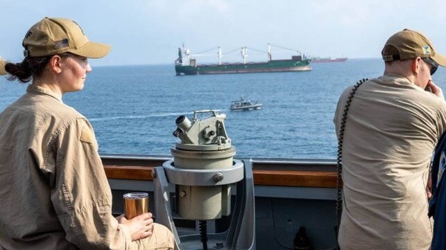 Fuerzas de la coalición internacional detienen dos nuevos ataques desde Yemen 1 Vigilancia naval de buques mercantes