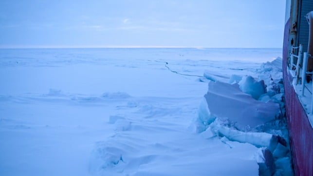 Antarctic icebreaking 