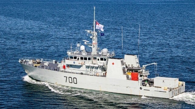 Canadian coastal warship