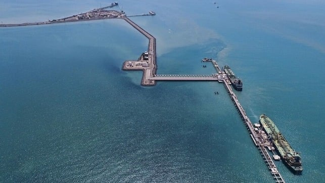 The Vadinar Energy Port terminal for the Russian-owned Naraya refinery in India (Naraya / CC BY SA 4.0)