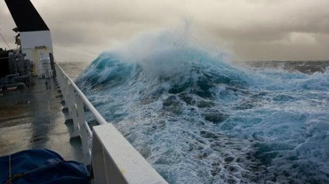giant sea waves