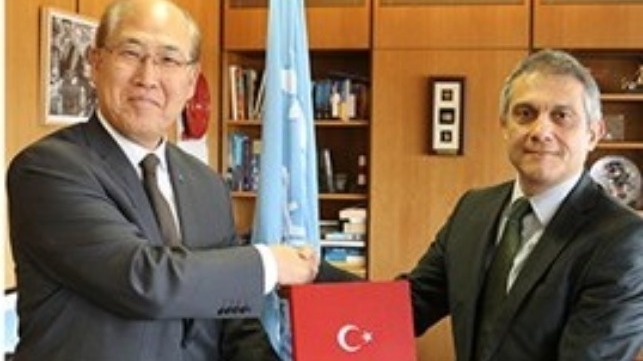 Ümit Yalçin, Ambassador and Permanent Representative of Turkey to IMO, met IMO Secretary-General Kitack Lim to deposit the instrument of ratification to the treaty on January 31.