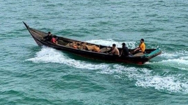 pirates Singapore Strait