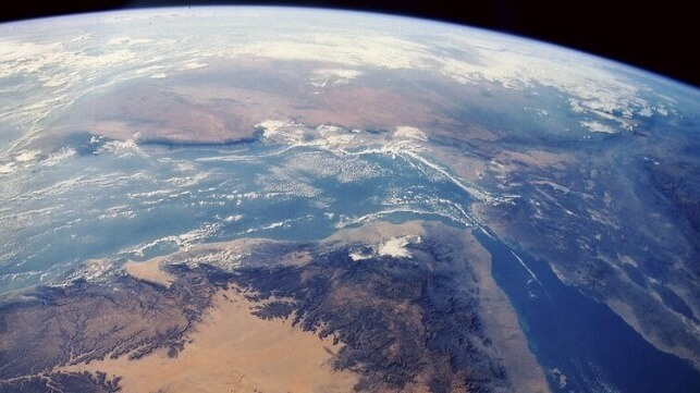 Houthi Rebels Strike Yemeni Oil Terminal for the Second Time Ash Shihr