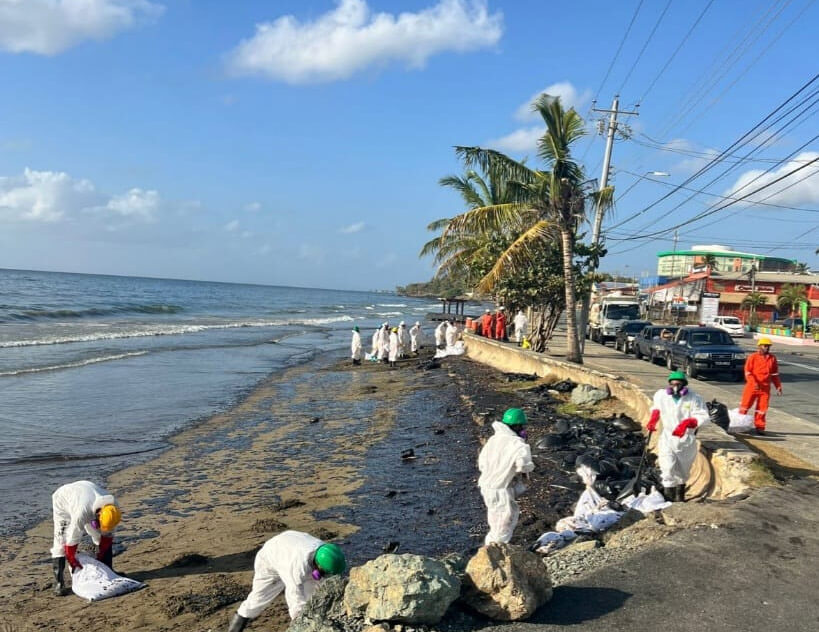 Tobago IDs Tug and Barge in Oil Spill as Search for Missing Tug Continues