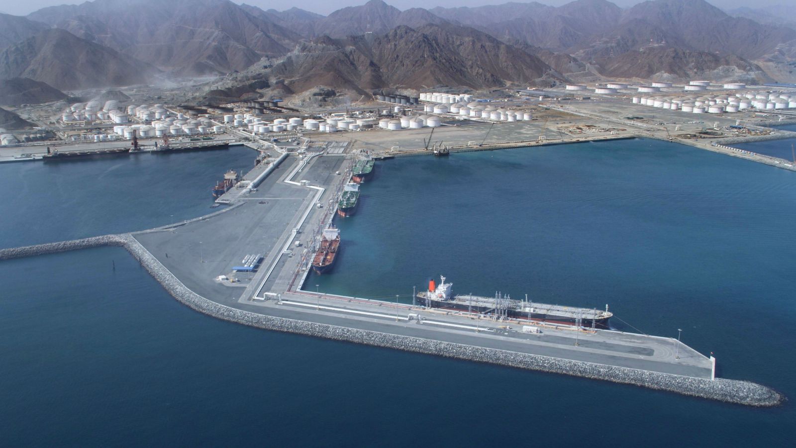 Fujairah oil terminal