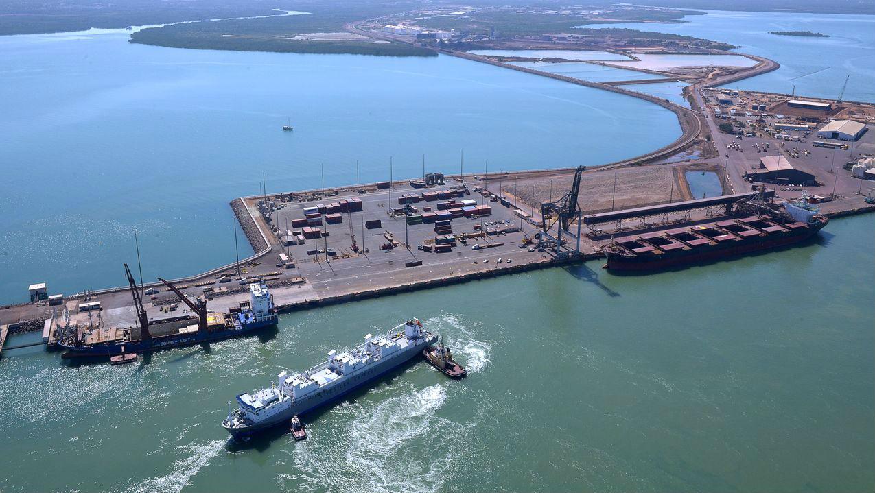Chinese Invest in Australian Port
