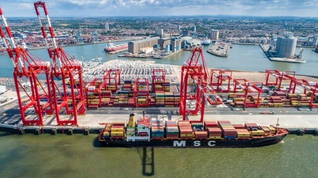 Liverpool dock workers strike 