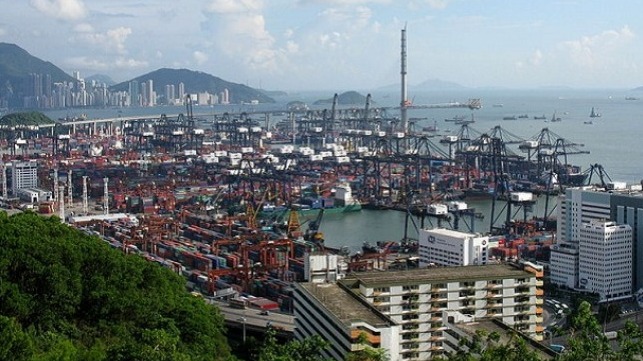 Hong Kong and Singapore confronted with new COVID-19 cases in port