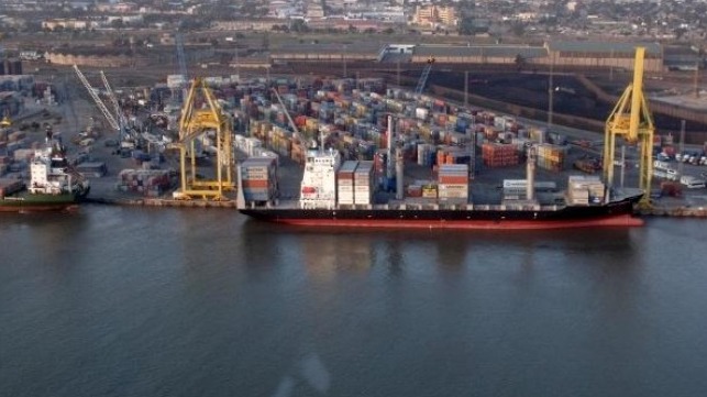 Mozambique port recaptured