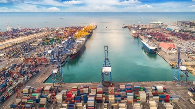 Thailand national shipping line for economic growth