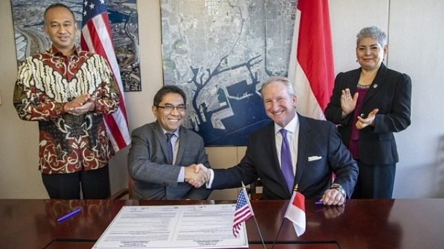 From left, Consul General Saud P. Krisnawan, Consulate General of Indonesia; Elvyn G. Masassya, President Director, Indonesia Port Corporation; Gene Seroka, Executive Director, Port of Los Angeles; Lucia Moreno-Linares, Los Angeles Harbor Commissioner.