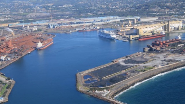port kembla chosen  australian lng import terminal