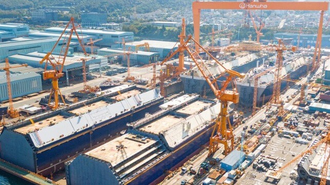 LNG carrier construction
