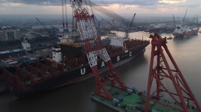first large containership being retrofitted for LNG power