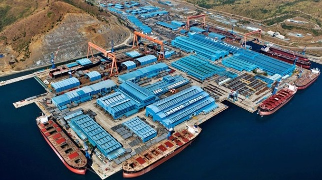 Port of Manila (Theurbanhistorian - Own work, CC BY-SA 3.0)
