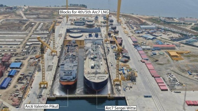 Completed ships and partially-assembled blocks in Zvezda's vast main drydock (Zvezda)