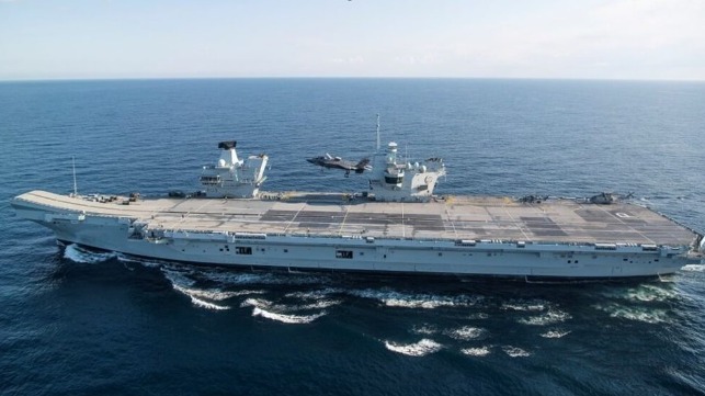 A USMC F-35 lands aboard HMS Prince of Wales (USN file image)