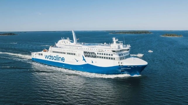 hybrid ferry Aurora Botnia