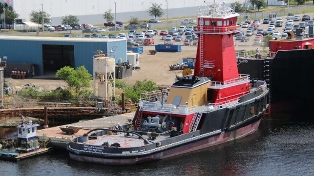 The giant ATB tug Danielle M. Bouchard, since renamed Rebekah Rose under Pennantia's ownership, 2017 (Corey Seeman / CC BY NC SA 2.0)