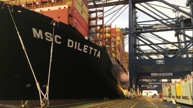 record container volume in Europe at Felixstowe